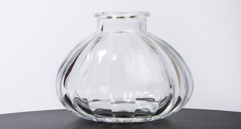 Cosmetics bottles of what is the cause?